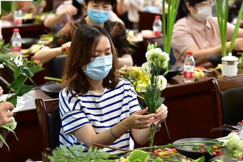 文明創建丨百花叢中你最美——市紀委監委舉辦“花語廉心”花藝活動